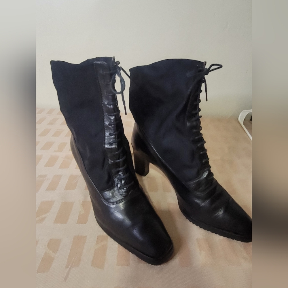 Armando Pollini Vintage Victorian Style Leather lace-up ankle booties - Picture 3 of 8